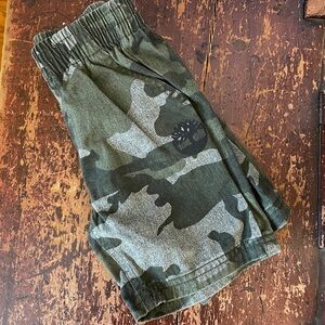 Timberland camo shorts, 2T